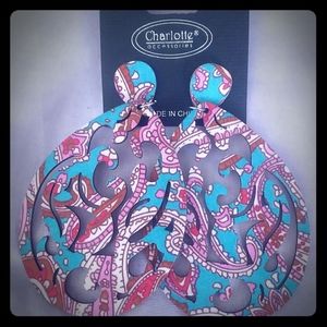 3/$15 NWT Mulitcolor Wooden Laser Cut Earrings